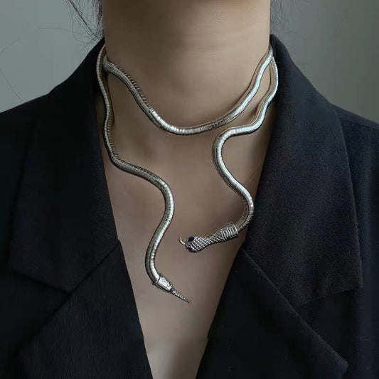 Collar Snake Necklace