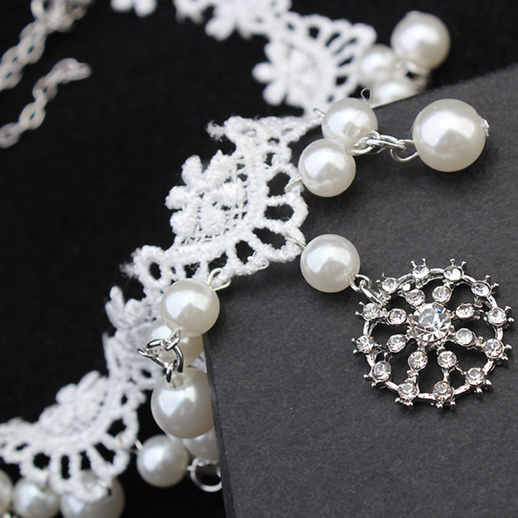 European Elegant Lace and Pearl Necklace, with Two Pearl Earrings