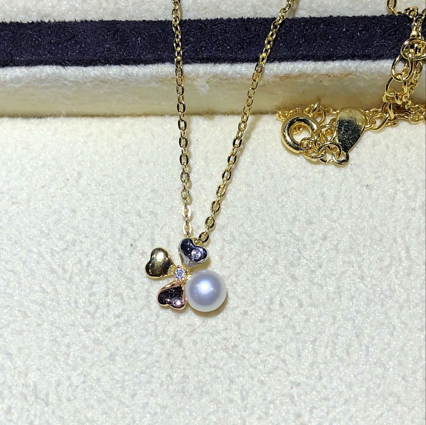 Freshwater Pearl Pendant Necklace