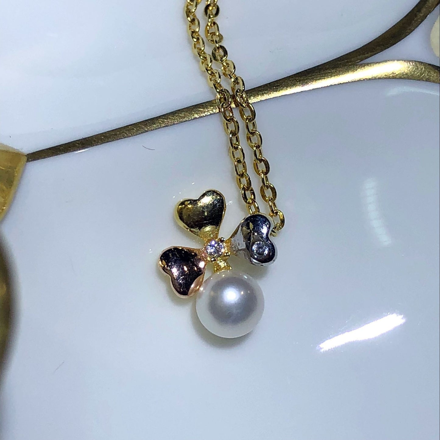 Freshwater Pearl Pendant Necklace