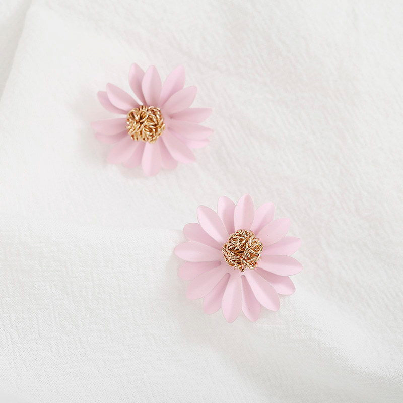 Adorable Small Daisy Colorful Earrings