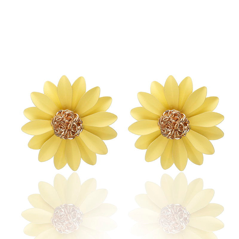 Adorable Small Daisy Colorful Earrings